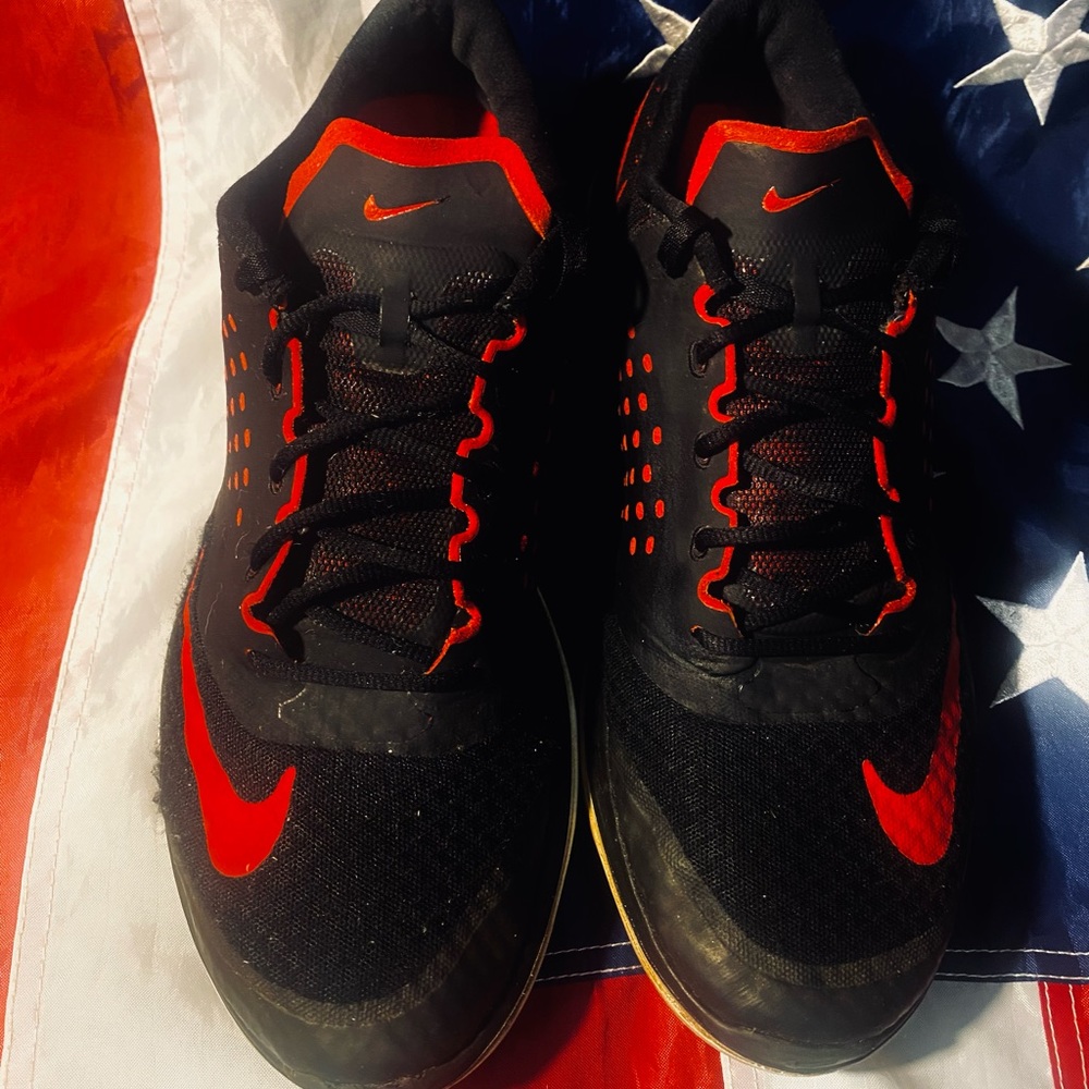 Nike Men's FS Lite Run 2 Running Shoe Black/Red Size 11 SKU: Nike 685266 012